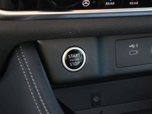 Used 2022 Nissan Rogue Platinum w/ Head-Up Display Package FWD image 29