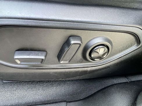 Used 2023 Jeep Grand Cherokee Altitude image 16