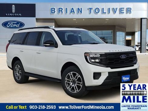 New 2025 Ford Expedition Active image 1