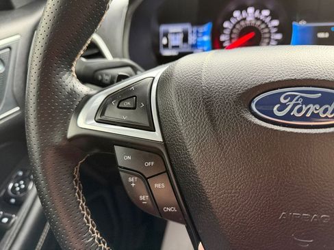 Used 2023 Ford Edge ST image 15