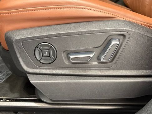 Used 2019 Audi e-tron Prestige AWD/4WD image 13