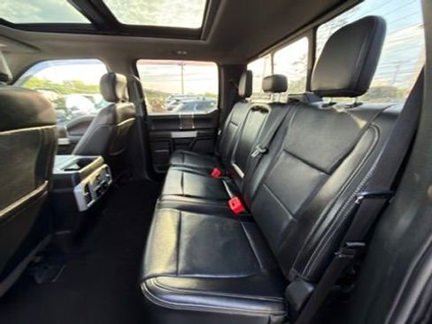 Used 2019 Ford F250 Lariat w/ Lariat Ultimate Package AWD/4WD image 19
