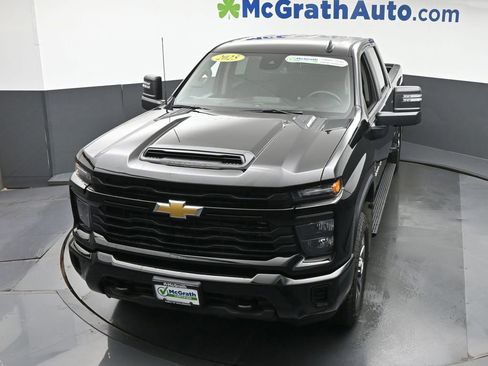 Used 2025 Chevrolet Silverado 2500 Custom w/ Custom Value Package image 25