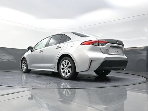 Used 2025 Toyota Corolla LE FWD image 35