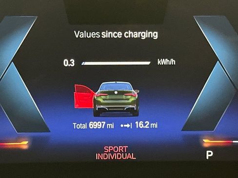 Used 2023 BMW i4 eDrive35 w/ Premium Package RWD image 30