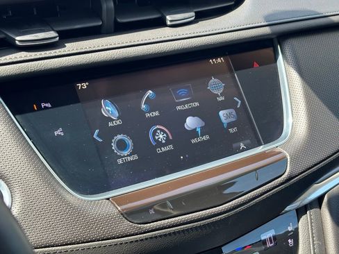 Used 2017 Cadillac XT5 Premium Luxury w/ Driver Assist Package FWD image 31