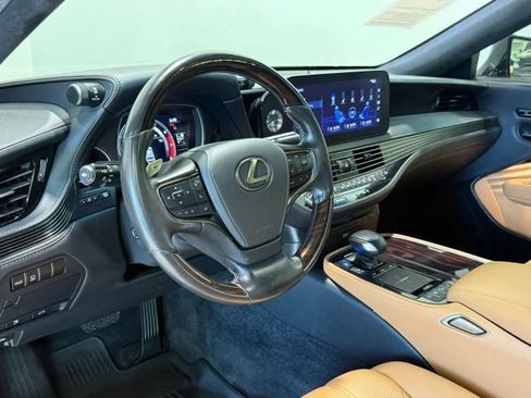 Used 2021 Lexus LS 500 w/ Interior Upgrade Package RWD image 14