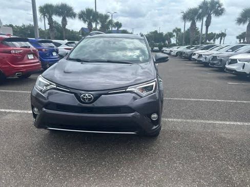 Used 2017 Toyota RAV4 Limited AWD/4WD image 5