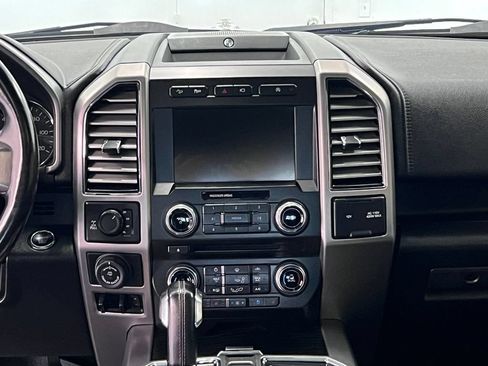Used 2018 Ford F150 Platinum w/ Equipment Group 701A Luxury AWD/4WD image 14