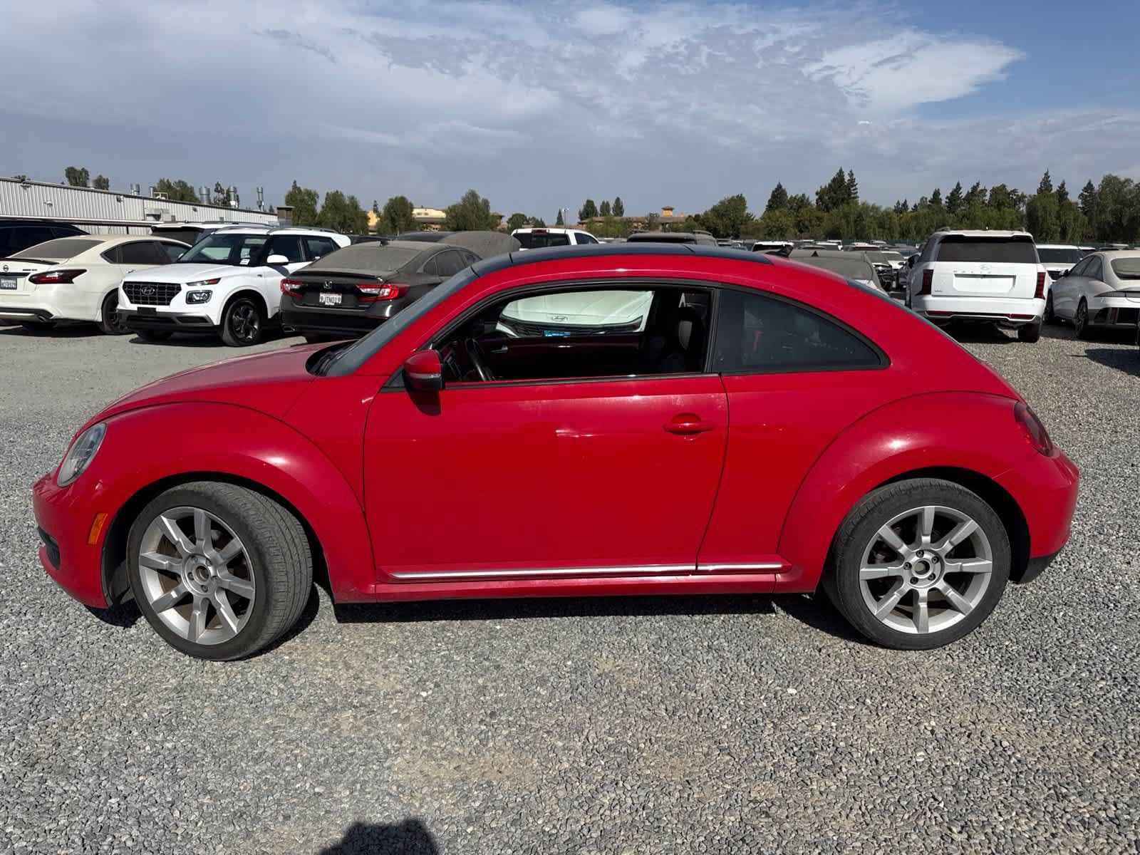 Used 2013 Volkswagen Beetle 2.5 FWD image 8