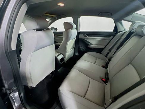 Used 2018 Honda Accord LX image 18