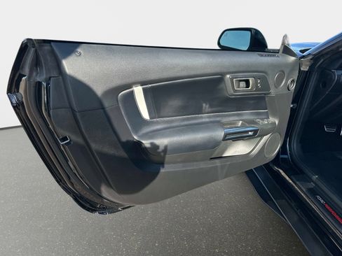 Used 2020 Ford Mustang Shelby GT500 w/ Technology Package image 11