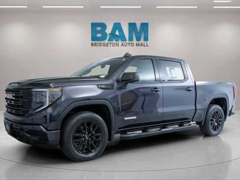 Used 2023 GMC Sierra 1500 Elevation AWD/4WD image 3