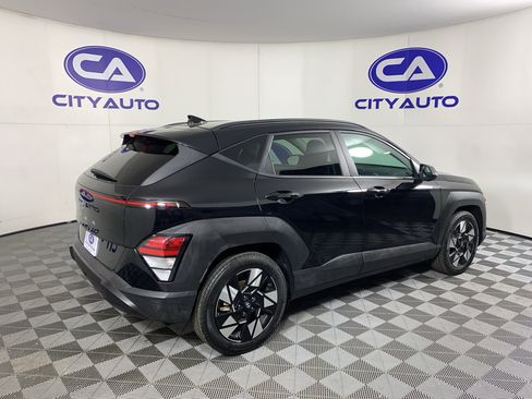 Used 2024 Hyundai Kona SEL FWD image 3