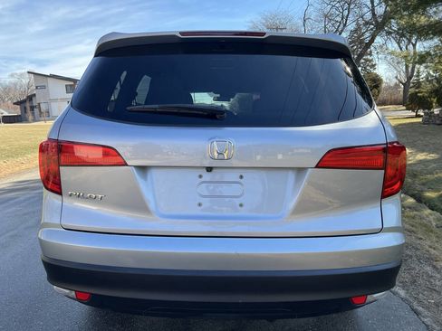 Used 2018 Honda Pilot EX image 5
