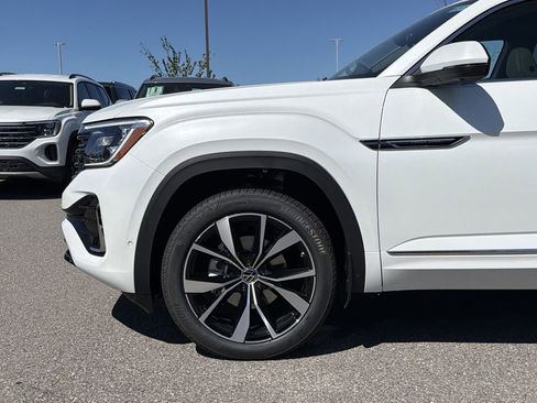 New 2026 Volkswagen Atlas Cross Sport SEL Premium R-Line AWD/4WD image 9
