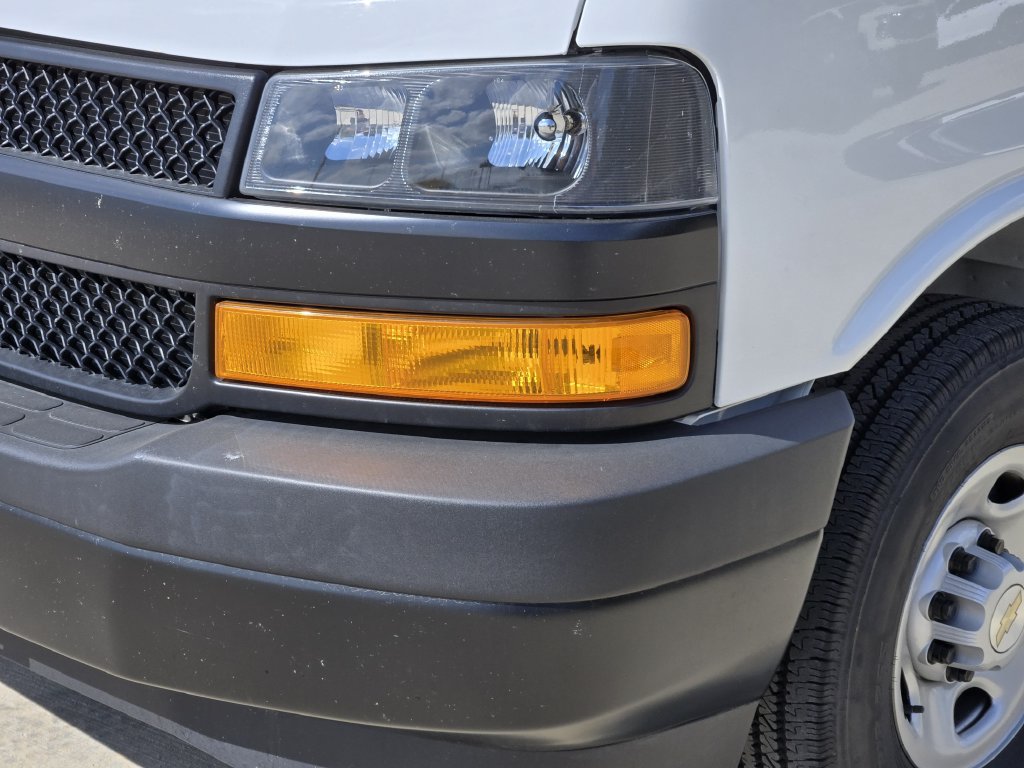 Used 2025 Chevrolet Express 2500 Extended w/ Communications Package RWD image 9