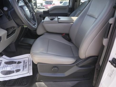 Used 2022 Ford F350 XL w/ Power Equipment Group image 9