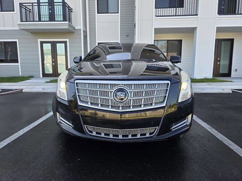 Used 2014 Cadillac XTS Platinum image 2