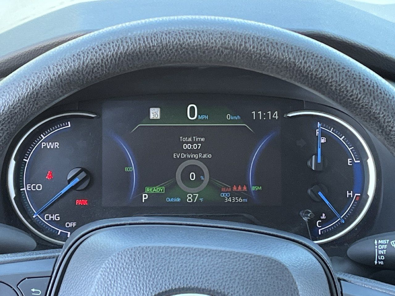 Used 2025 Toyota RAV4 XLE AWD/4WD image 13