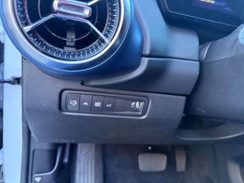 Used 2025 Chevrolet Equinox EV LT image 28