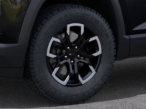 New 2027 Chevrolet Equinox ACTIV w/ Safety and Technology Package FWD image 9