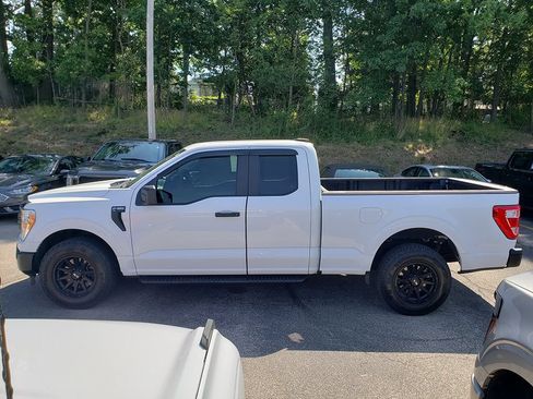 Used 2022 Ford F150 XL w/ Equipment Group 101A High RWD image 5