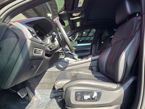 Used 2021 BMW X6 M50i w/ Executive Package image 19