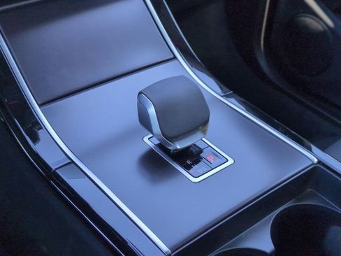 New 2026 Land Rover Range Rover Evoque Dynamic SE image 9