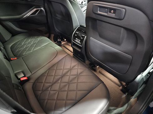 Certified 2023 BMW X6 xDrive40i w/ M Sport Package image 11