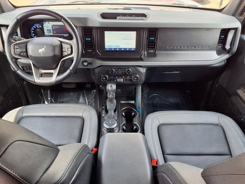 Used 2023 Ford Bronco Black Diamond AWD/4WD image 10