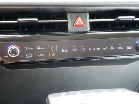 Certified 2022 Kia EV6 Wind w/ Wind Technology Package AWD/4WD image 23