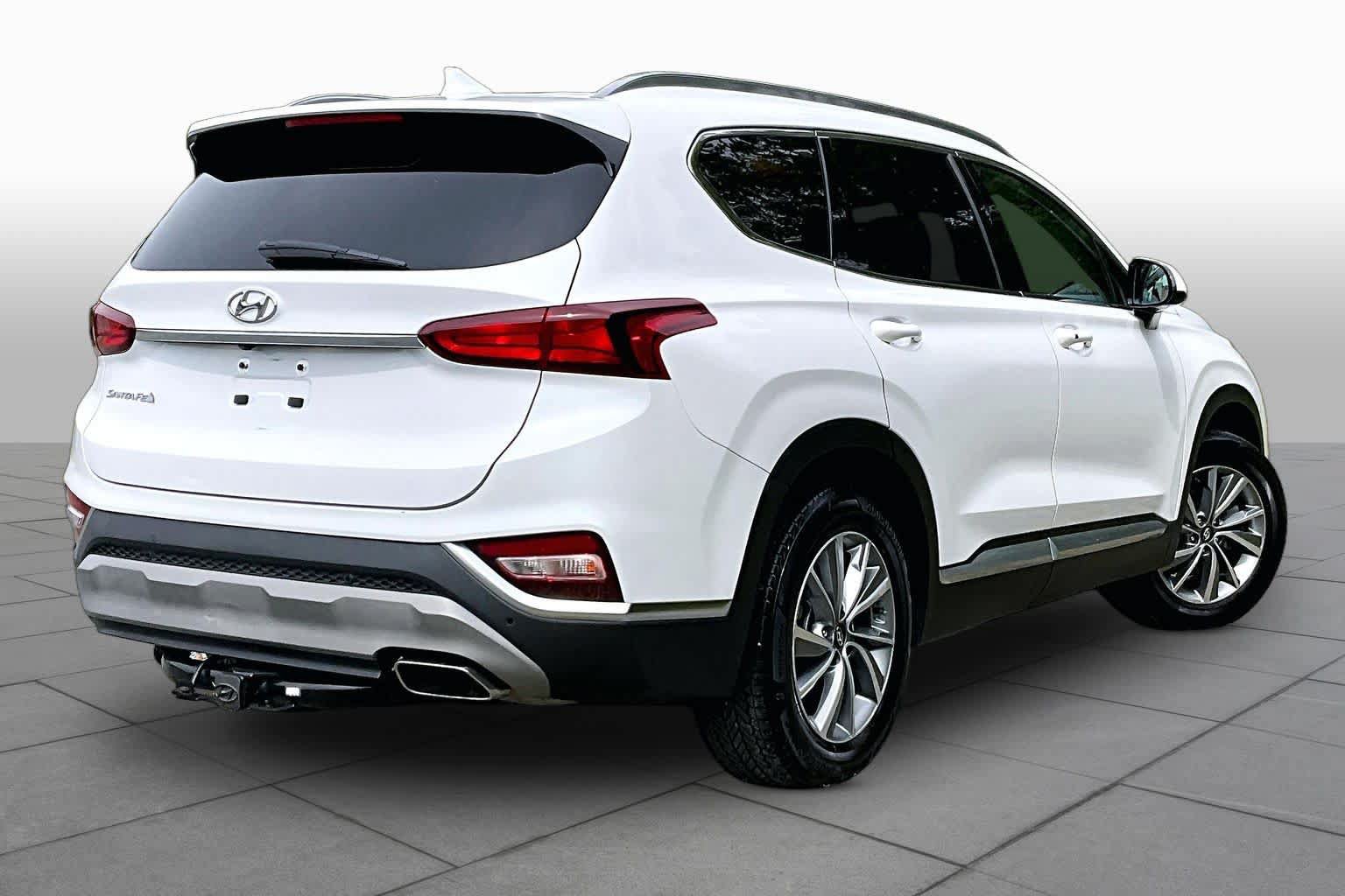 Used 2019 Hyundai Santa Fe SEL FWD image 12