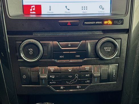 Used 2017 Ford Explorer XLT w/ Equipment Group 201A image 22