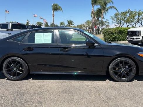 Used 2025 Honda Civic Sport image 2