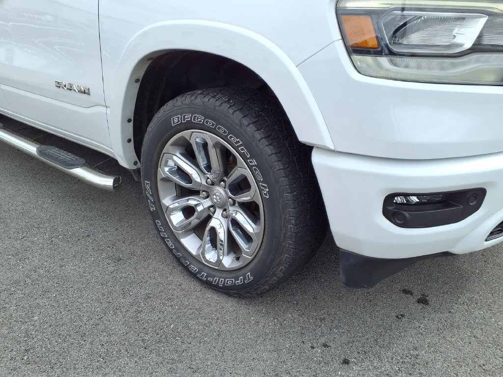 Used 2021 RAM 1500 Laramie w/ Sport Appearance Package AWD/4WD image 18