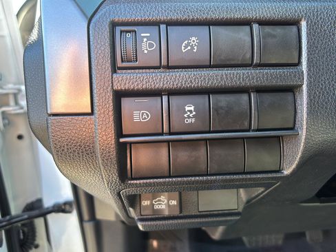 Used 2025 Toyota Tacoma SR5 image 27