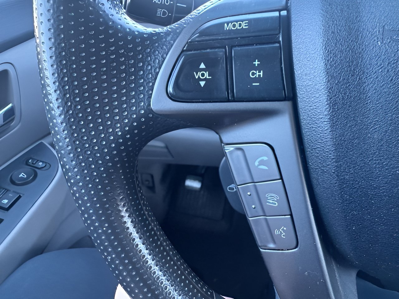 Used 2015 Honda Odyssey EX image 18