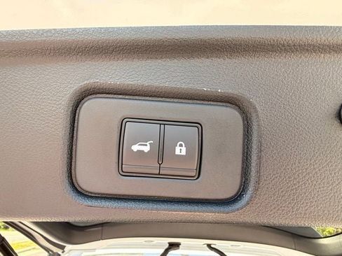 New 2026 Nissan Pathfinder Platinum AWD/4WD image 19