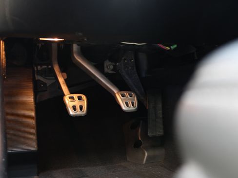 Used 2002 Chevrolet Corvette Z06 w/ Memory Pkg image 37