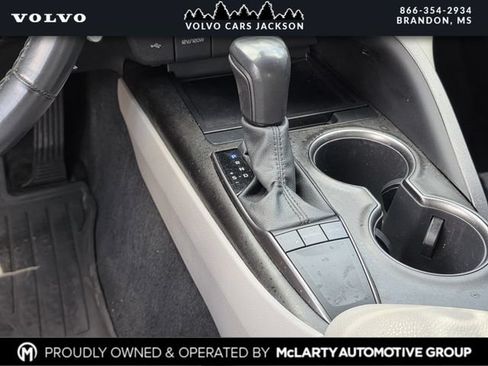 Used 2022 Toyota Camry SE FWD image 20