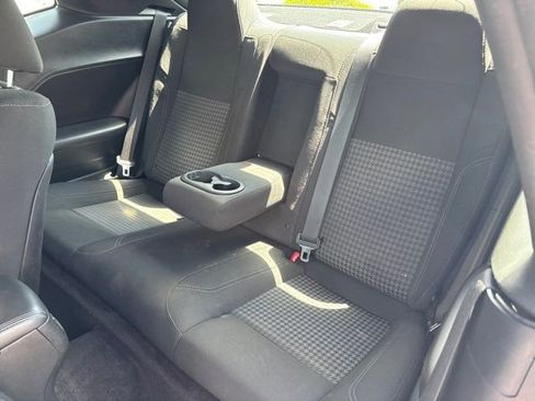 Used 2019 Dodge Challenger SXT w/ Driver Convenience Group RWD image 17
