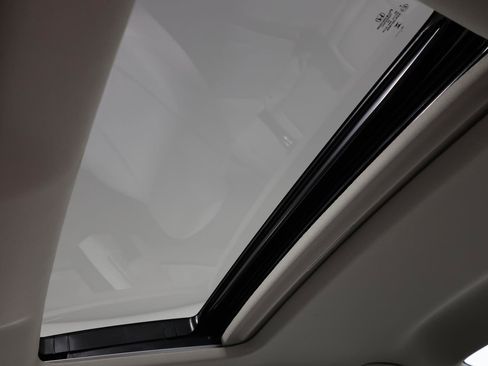 Used 2025 Honda Accord EX-L image 19