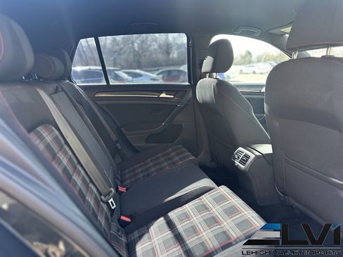 Used 2017 Volkswagen GTI Sport image 18