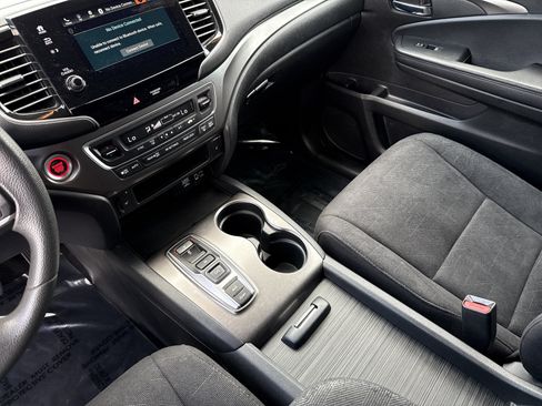 Used 2022 Honda Pilot Sport image 26