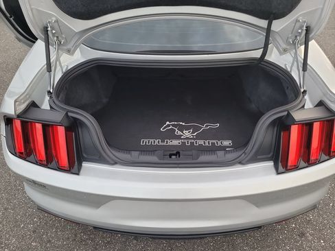 Used 2016 Ford Mustang GT Premium RWD image 9