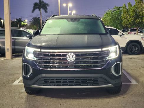 New 2026 Volkswagen Atlas SE image 2