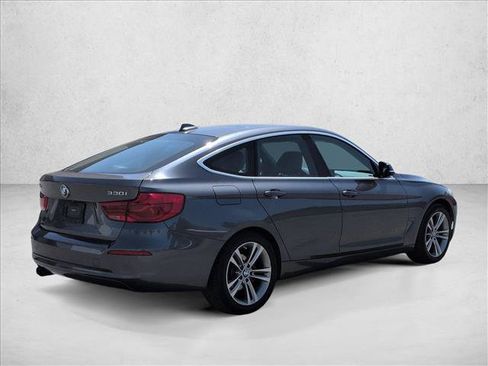 Used 2018 BMW 330i Gran Turismo xDrive AWD/4WD image 8