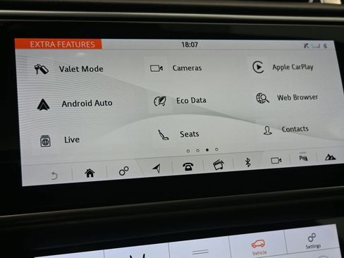 Used 2020 Land Rover Range Rover HSE image 31