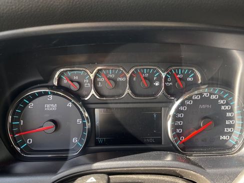 Used 2018 Chevrolet Silverado 1500 LT w/ All Star Edition image 5